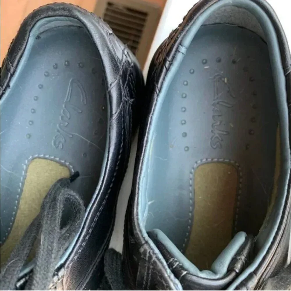 Clarks Black Leather Ortholite Dress Shoes 7
